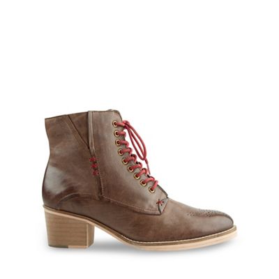 Brown lismore island leather boots
